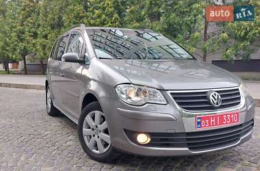 Мінівен Volkswagen Touran 2008 в Харкові