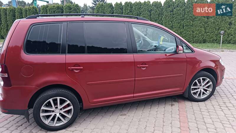 Мінівен Volkswagen Touran 2007 в Дунаївцях
