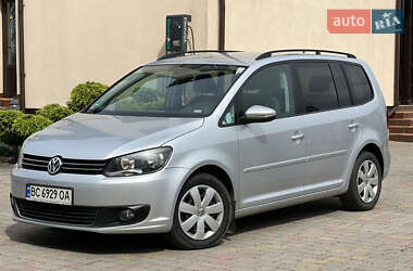 Мінівен Volkswagen Touran 2011 в Стрию