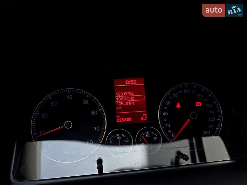 Мінівен Volkswagen Touran 2009 в Полтаві