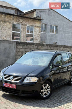 Мінівен Volkswagen Touran 2005 в Луцьку