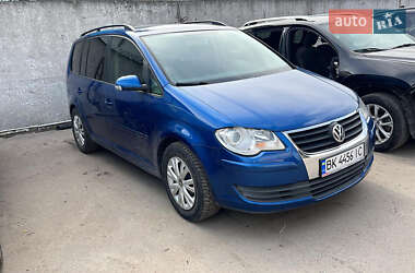 Минивэн Volkswagen Touran 2007 в Ровно