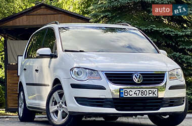 Минивэн Volkswagen Touran 2007 в Дрогобыче