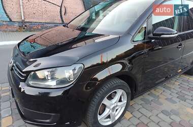 Минивэн Volkswagen Touran 2010 в Луцке