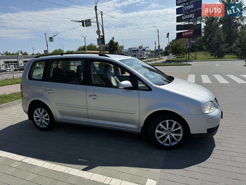 Volkswagen Touran 2009