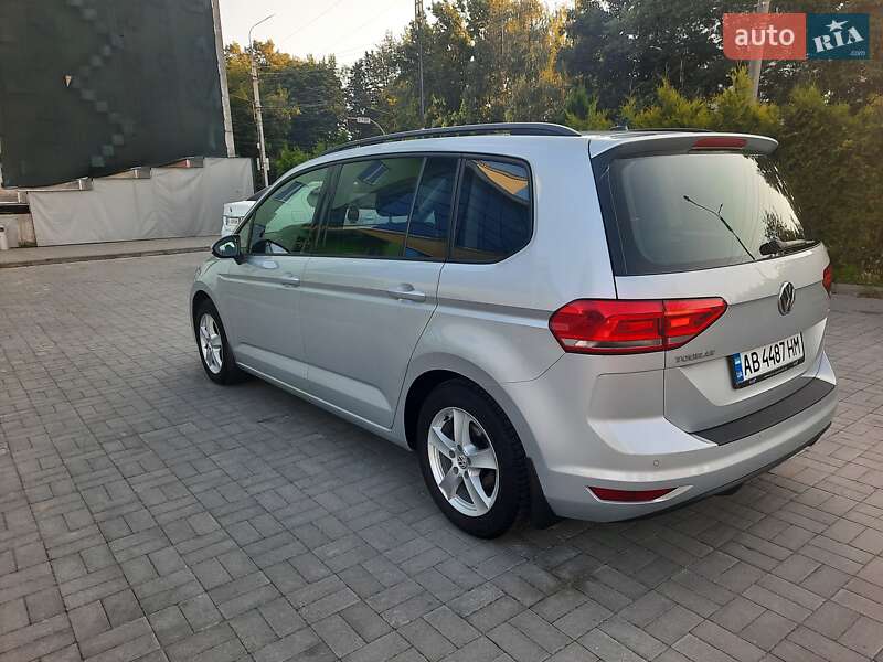 Микровэн Volkswagen Touran 2016 в Виннице