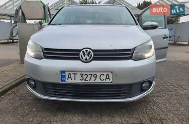 Минивэн Volkswagen Touran 2012 в Вижнице