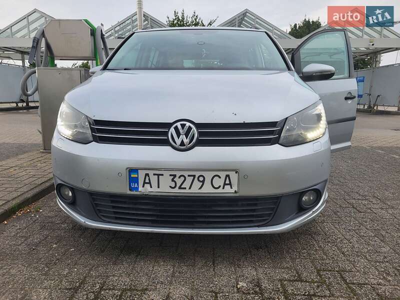 Volkswagen Touran 2012