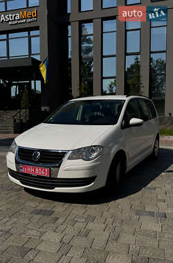 Минивэн Volkswagen Touran 2010 в Ровно