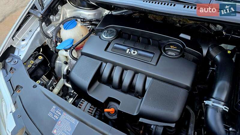 Минивэн Volkswagen Touran 2006 в Полтаве