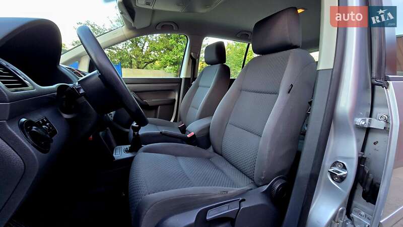 Минивэн Volkswagen Touran 2006 в Полтаве