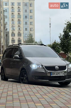 Минивэн Volkswagen Touran 2008 в Одессе