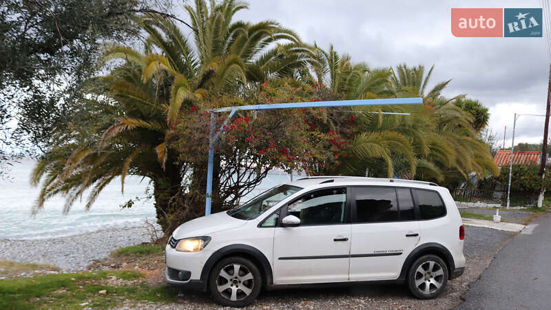 Volkswagen Touran 2011 Volkswagen Touran 2011