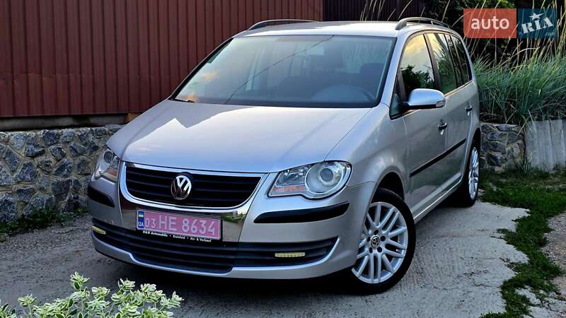 Минивэн Volkswagen Touran 2007 в Полтаве