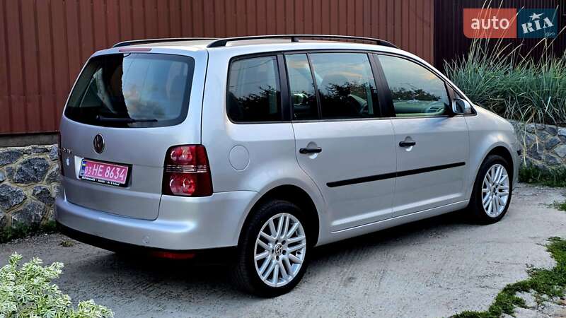 Минивэн Volkswagen Touran 2007 в Полтаве