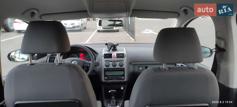 Минивэн Volkswagen Touran 2010 в Луцке