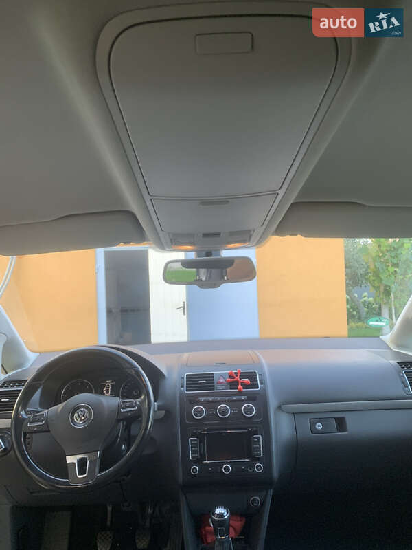 Мінівен Volkswagen Touran 2013 в Рава-Руській