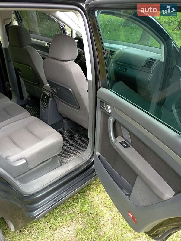 Минивэн Volkswagen Touran 2007 в Коломые