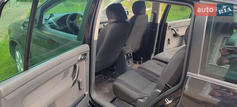 Минивэн Volkswagen Touran 2005 в Галиче фото 6 Минивэн Volkswagen Touran 2005 в Галиче