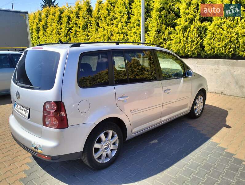 Минивэн Volkswagen Touran 2009 в Ровно фото 8 Минивэн Volkswagen Touran 2009 в Ровно