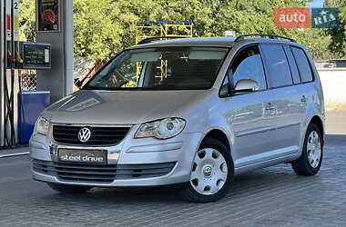 Мінівен Volkswagen Touran 2008 в Миколаєві