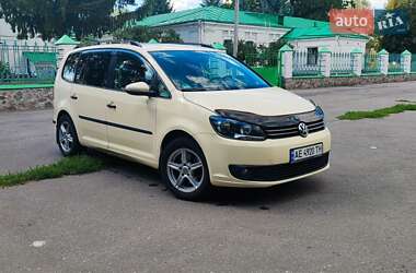Минивэн Volkswagen Touran 2011 в Полтаве