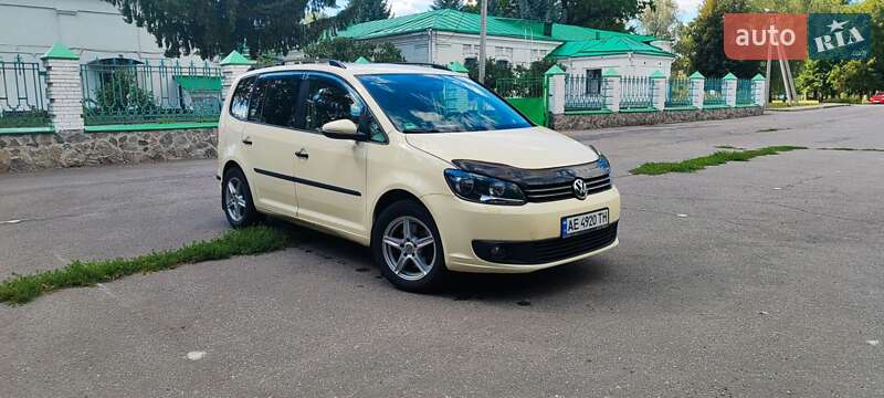 Volkswagen Touran 2011 Volkswagen Touran 2011