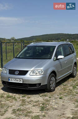Мінівен Volkswagen Touran 2004 в Чернівцях