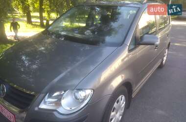 Минивэн Volkswagen Touran 2007 в Сумах