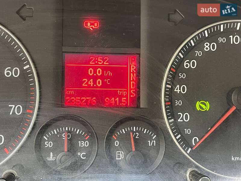 Минивэн Volkswagen Touran 2004 в Бершади