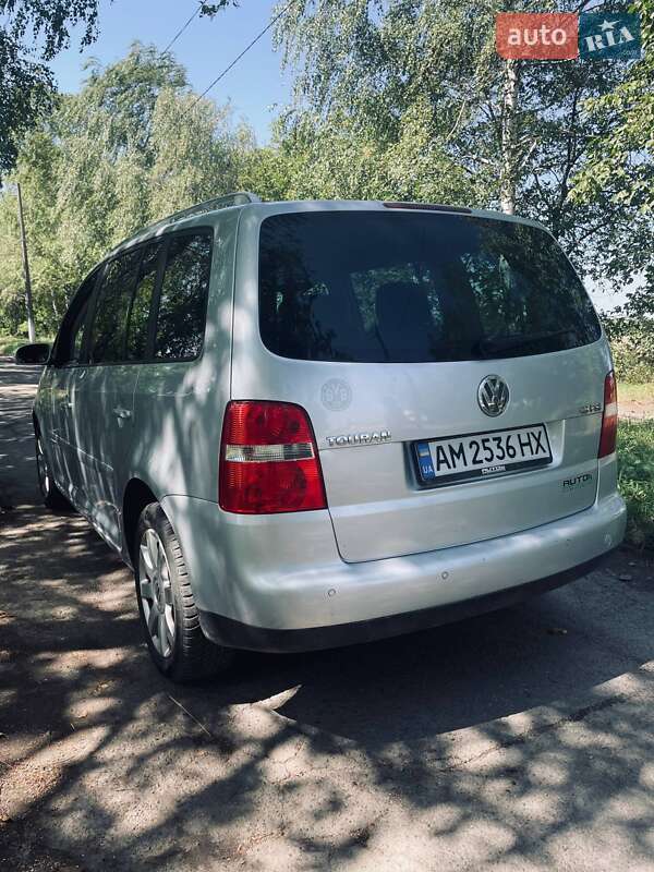 Минивэн Volkswagen Touran 2004 в Бершади