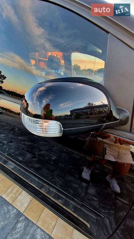 Минивэн Volkswagen Touran 2006 в Звягеле