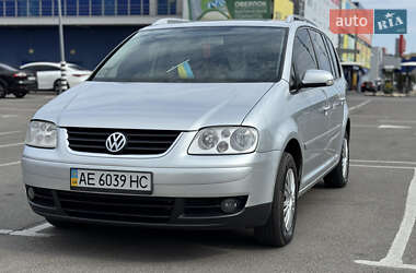 Минивэн Volkswagen Touran 2006 в Днепре