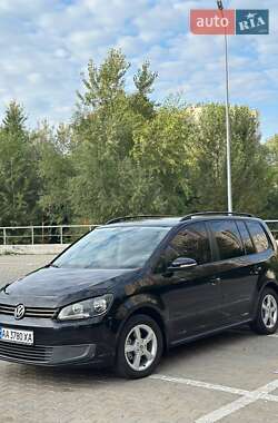 Минивэн Volkswagen Touran 2011 в Киеве