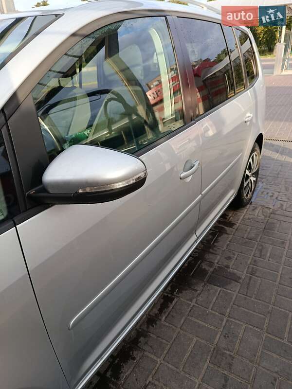 Минивэн Volkswagen Touran 2013 в Ровно