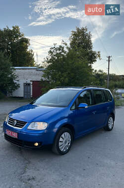 Мінівен Volkswagen Touran 2004 в Хоролі