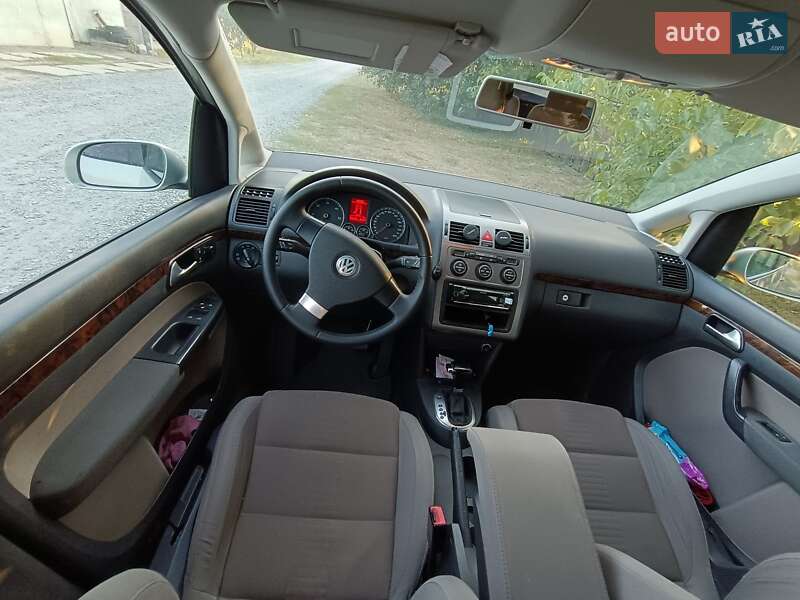 Минивэн Volkswagen Touran 2008 в Черкассах фото 4 Минивэн Volkswagen Touran 2008 в Черкассах