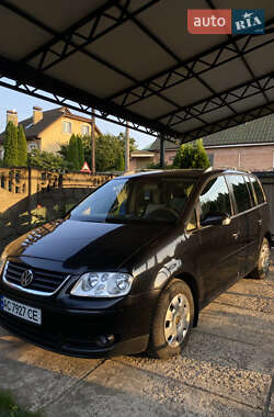 Минивэн Volkswagen Touran 2003 в Луцке