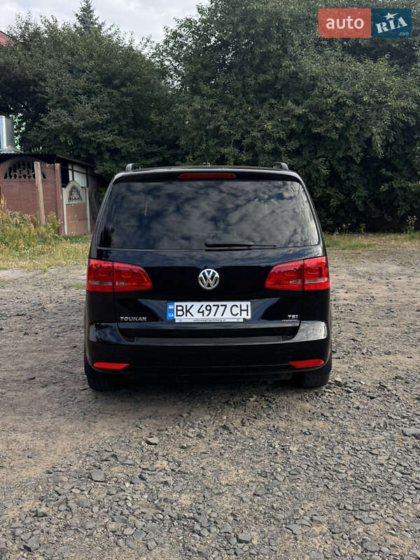 Мінівен Volkswagen Touran 2011 в Рівному