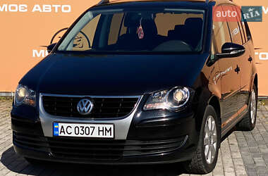 Мінівен Volkswagen Touran 2010 в Рівному