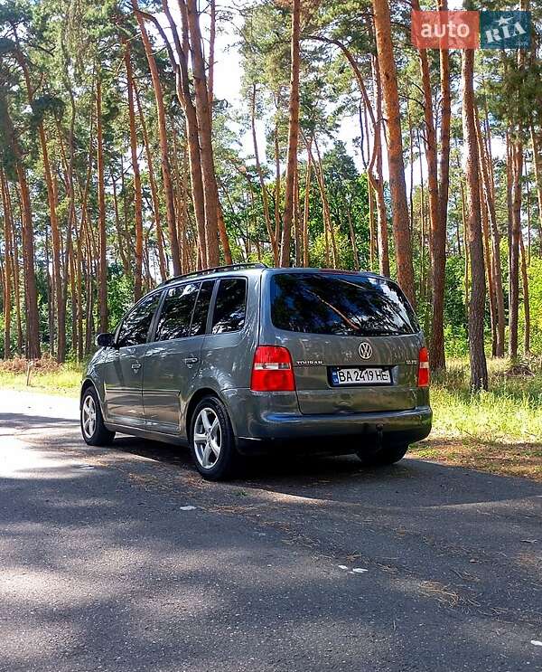 Volkswagen Touran 2004 Volkswagen Touran 2004