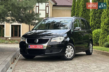 Минивэн Volkswagen Touran 2008 в Сарнах