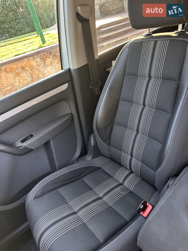 Мінівен Volkswagen Touran 2013 в Могилів-Подільському