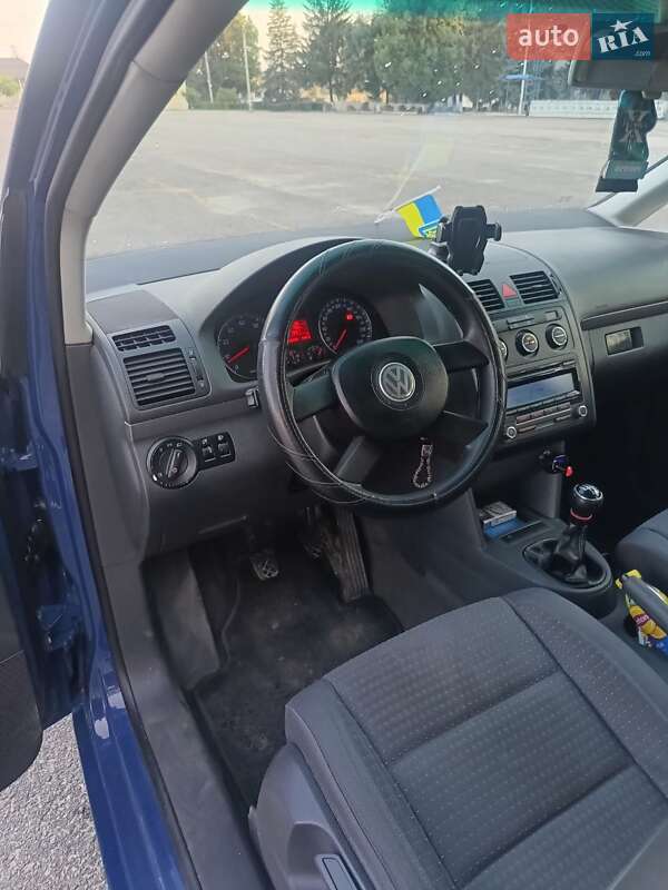 Минивэн Volkswagen Touran 2003 в Валках фото 11 Минивэн Volkswagen Touran 2003 в Валках
