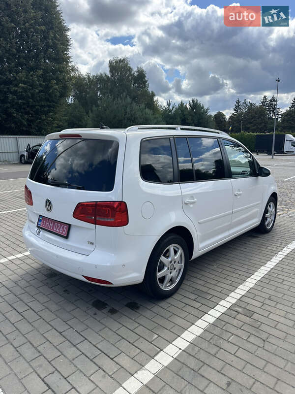 Минивэн Volkswagen Touran 2013 в Луцке