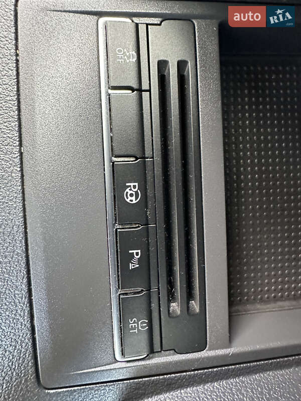 Минивэн Volkswagen Touran 2013 в Луцке