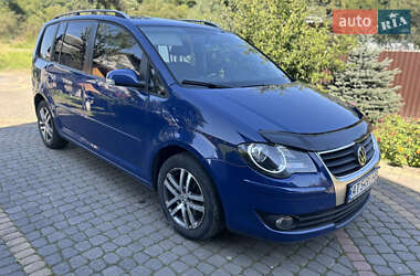 Минивэн Volkswagen Touran 2009 в Ивано-Франковске