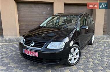Минивэн Volkswagen Touran 2006 в Могилев-Подольске