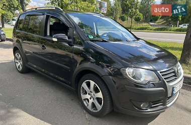 Минивэн Volkswagen Touran 2008 в 