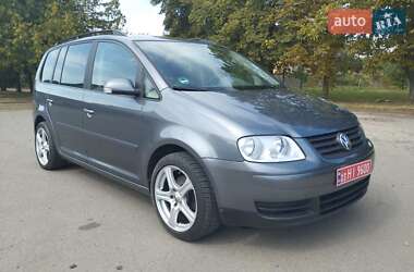Мінівен Volkswagen Touran 2005 в Луцьку
